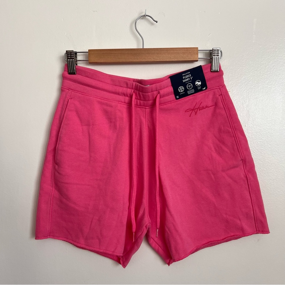 HOLLISTER NWT Pink Mid Thigh Fleece Shorts Size XS